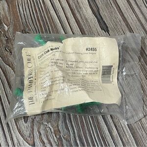 The Pampered Chef Corn Cob Nobs Green Screw In Vintage 1996 Made USA 8 Set NEW